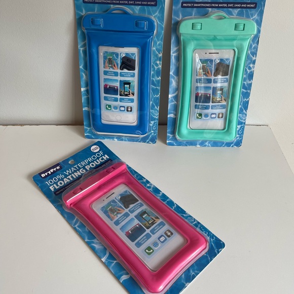 DRYPRO 100% WATERPROOF Floating Pouch Protectors Set of three (3) - Picture 3 of 5